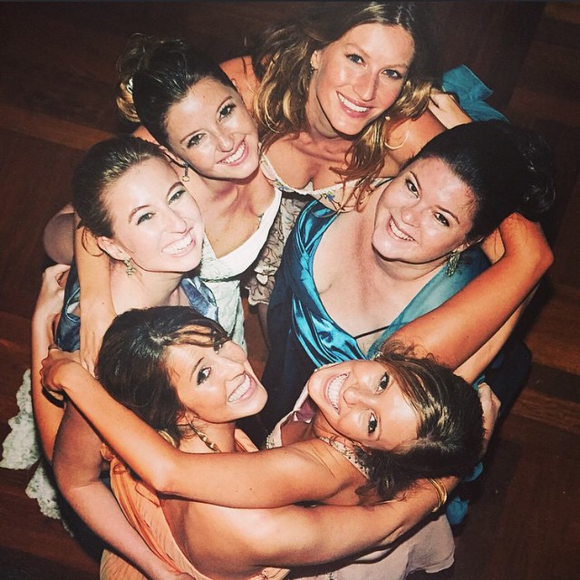 Gisele Bundchen with her sisters