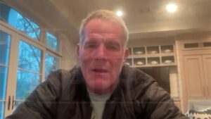 Brett Favre discusses his Parkinson's update in a TMZ Sports interview.